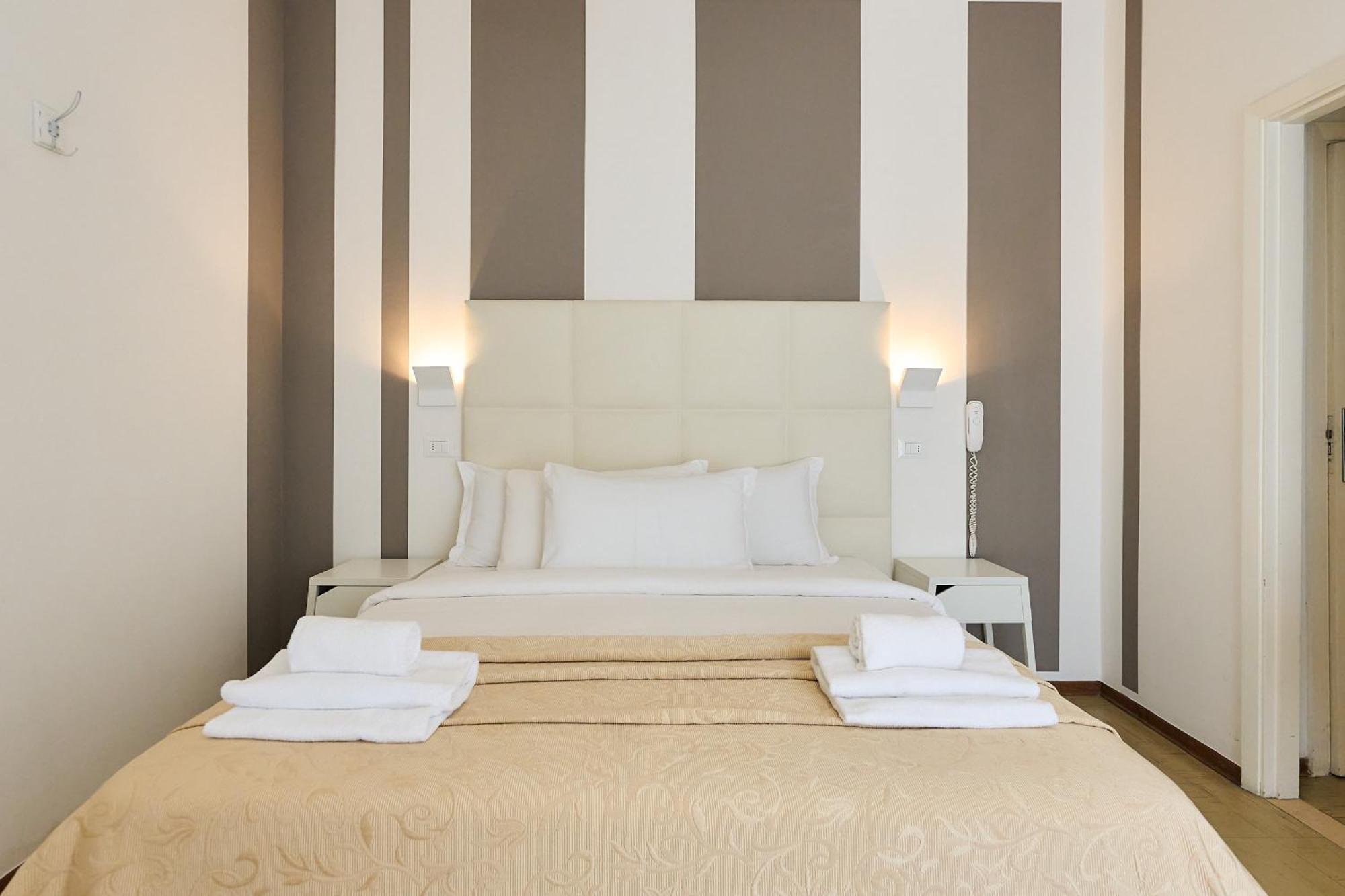 Hotel Bruna B&B Морской Милан Экстерьер фото