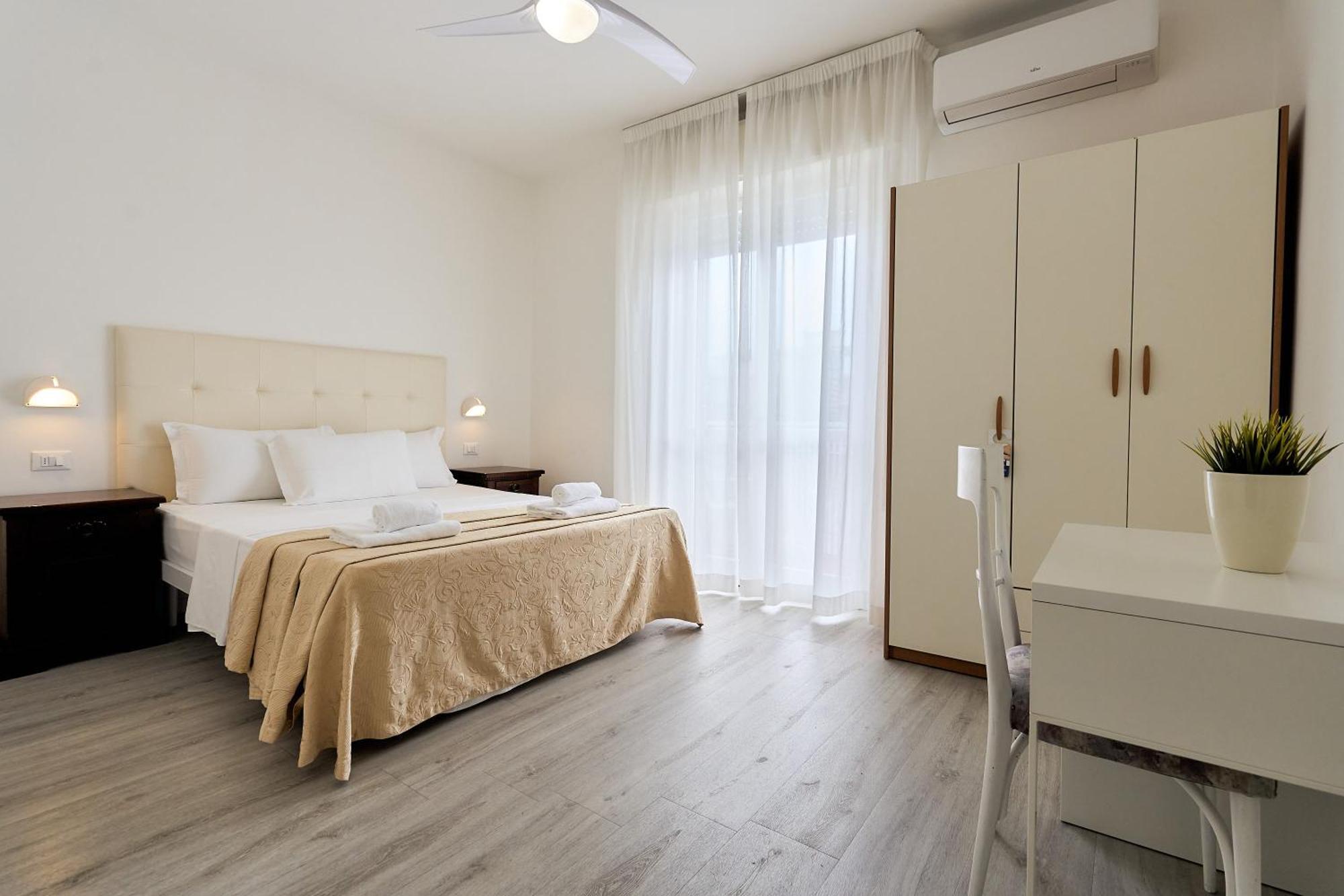 Hotel Bruna B&B Морской Милан Экстерьер фото